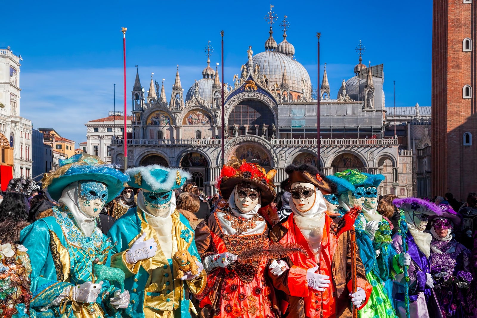 The carnival of Venice: I know you, mask .