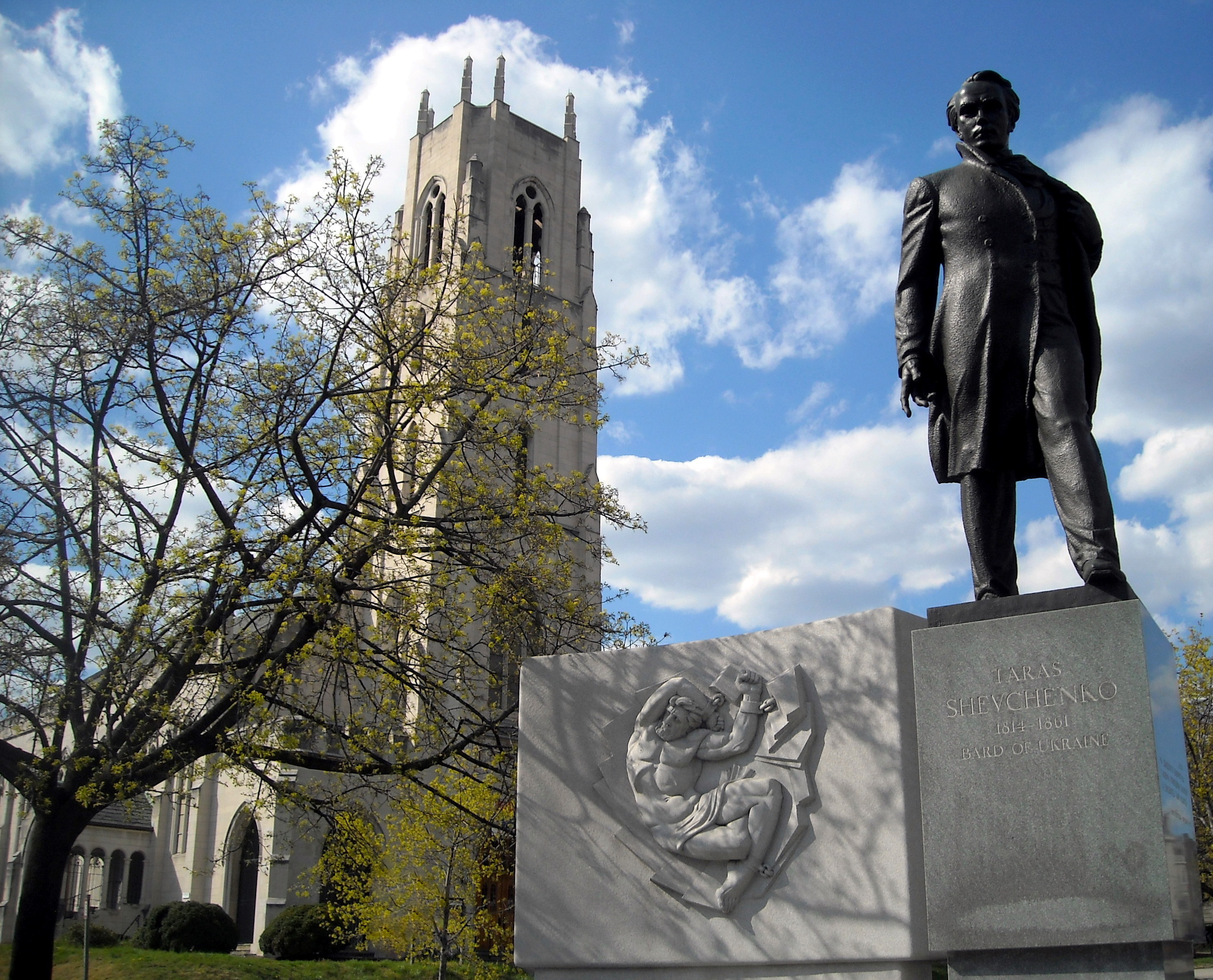 Taras_Shevchenko_Memorial_-_Church_of_the_Pilgrims.JPG